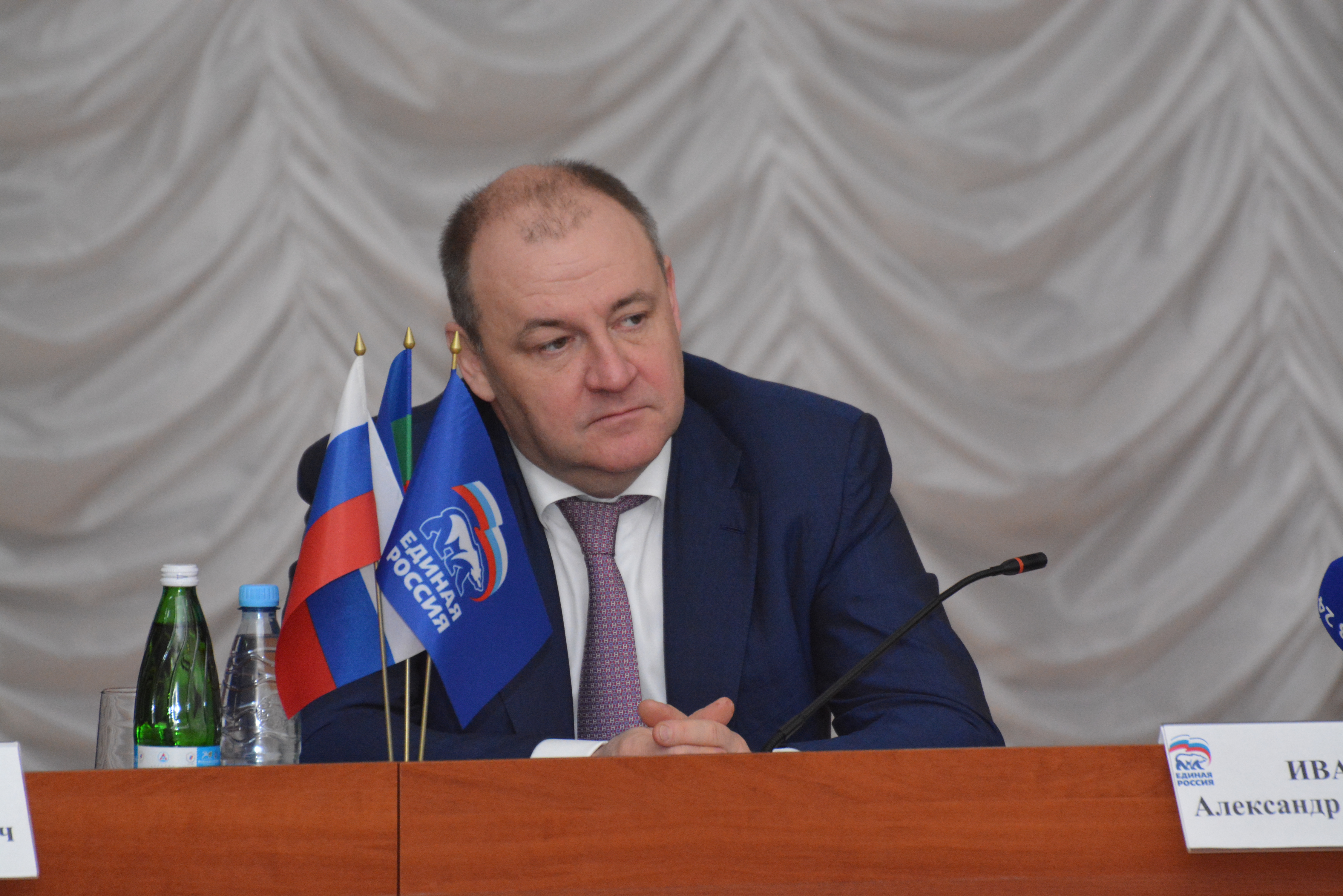 Sperma bilan qoplangan qizlarning yuzlari fotosuratlari